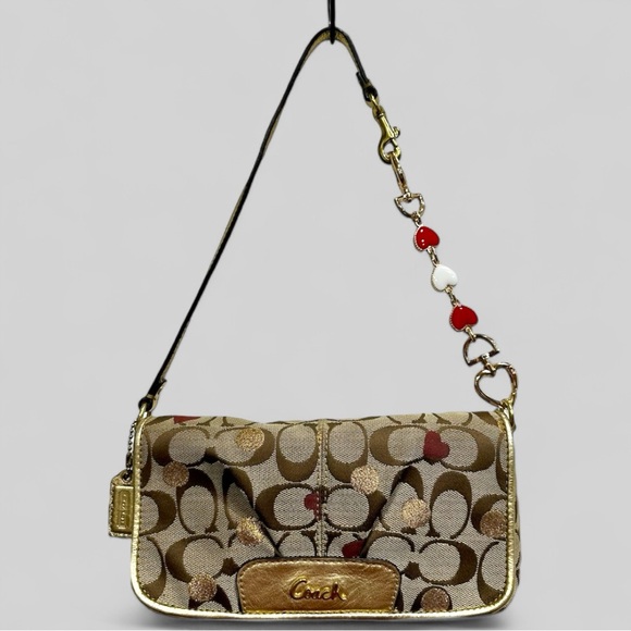 *SOLD* Vintage Coach Secret Admirer Large Flap Wristlet + Bonus Strap Extender - Picture 2 of 16